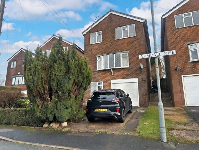 3 Bedroom Detached House For Sale In Armdale Rise, Waterhead, Oldham, OL4