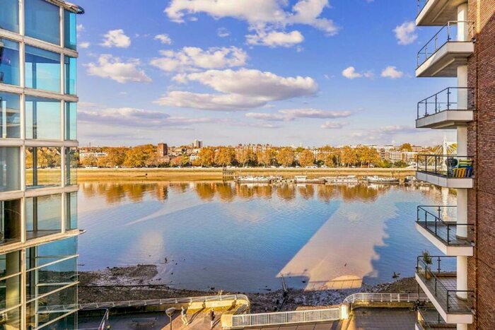 3 Bedroom Flat To Rent In Anhalt Road, Battersea, SW11