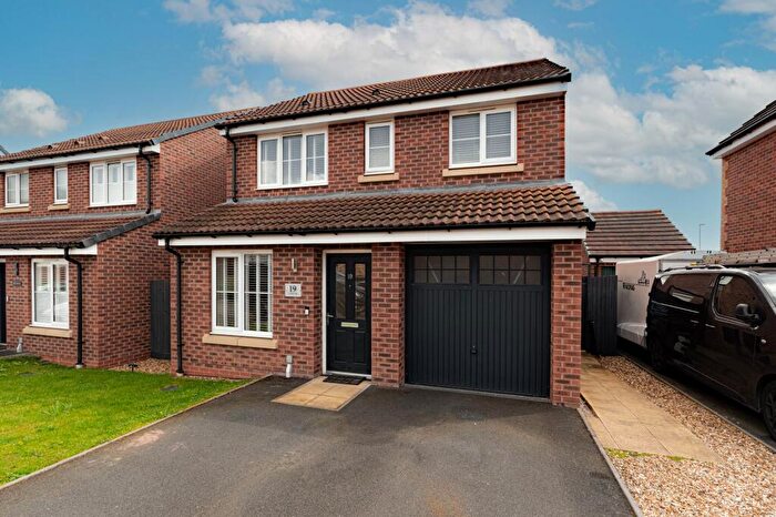 3 Bedroom Detached House For Sale In Lycett Lane, Tamworth, B79