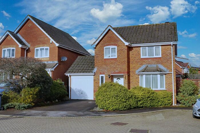 4 Bedroom Detached House For Sale In Rownhams, Southampton, SO16