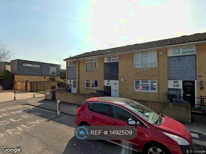 3 Bedroom End Of Terrace House To Rent In Shore Close, Feltham, TW14