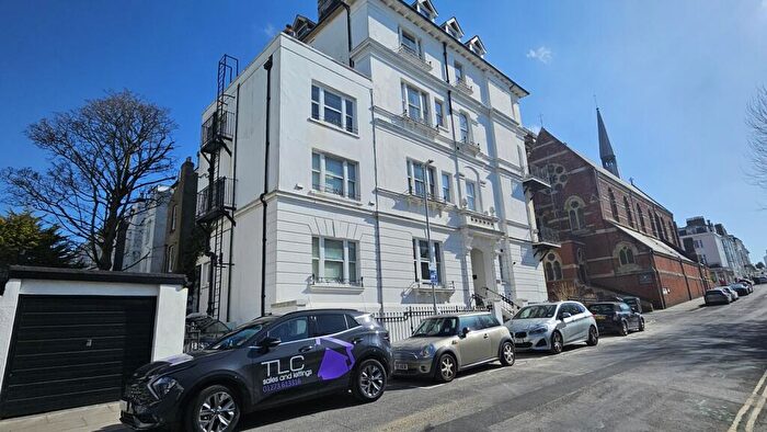 Flat To Rent In Victoria Road, Brighton, BN1