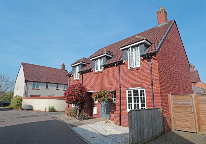 4 Bedroom Detached House To Rent In Haddenham, Buckinghamshire, HP17