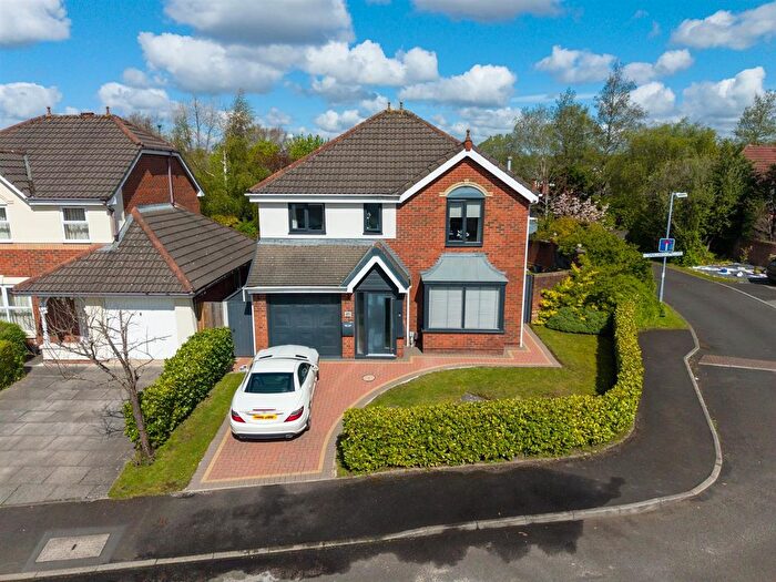 4 Bedroom Detached House For Sale In , Reedley Drive, Worsley, Salford, M28