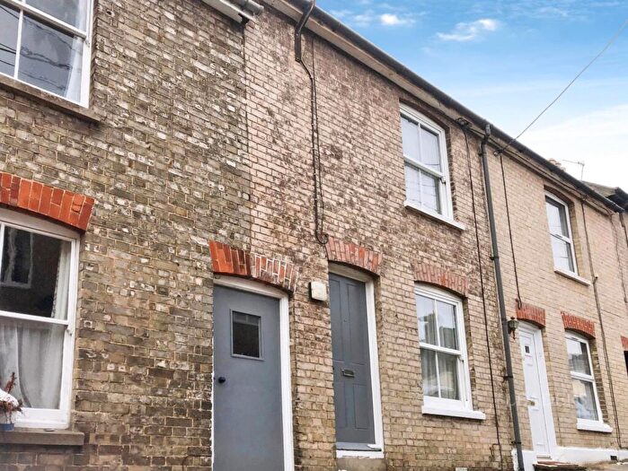 2 Bedroom House To Rent In Harp Close Road, Sudbury, CO10