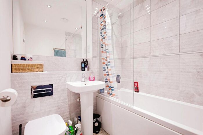 2 Bedroom Semi-Detached House For Sale In Magnolia Close, Hellingly, Hailsham, BN27