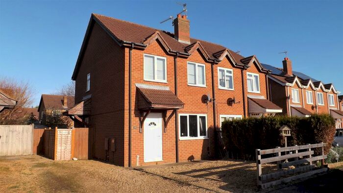 3 Bedroom Semi-Detached House To Rent In Marshlands Drive, Holbeach, PE12