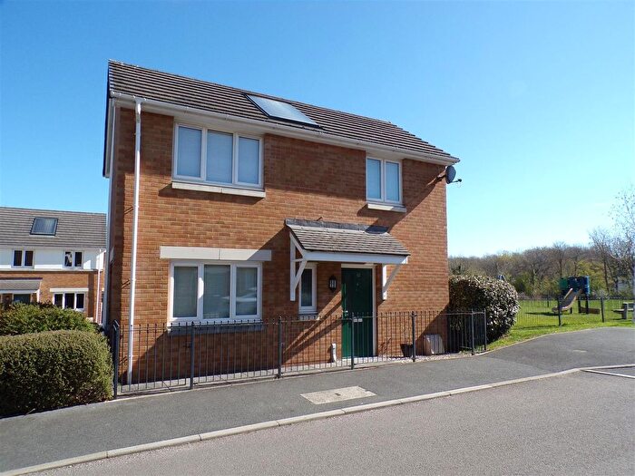 2 Bedroom Detached House To Rent In Sandringham Gardens, Barnstaple, EX31