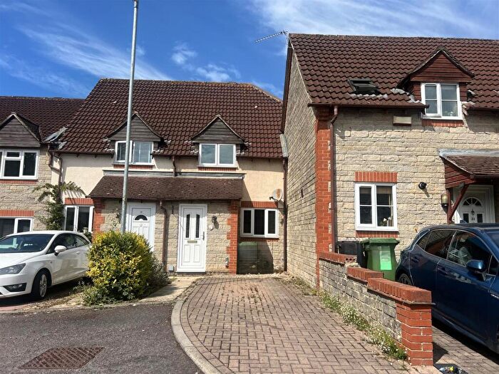 2 Bedroom Terraced House To Rent In Turnberry, Bristol, BS30