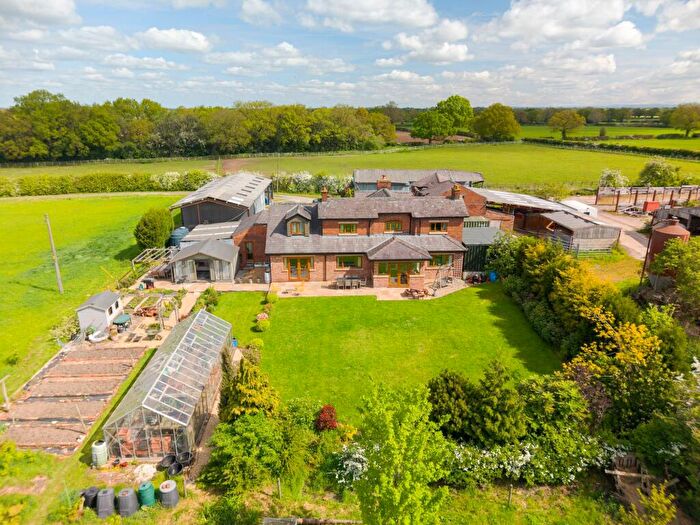 4 Bedroom Farm House For Sale In Booth Lane, Kinderton, CW10