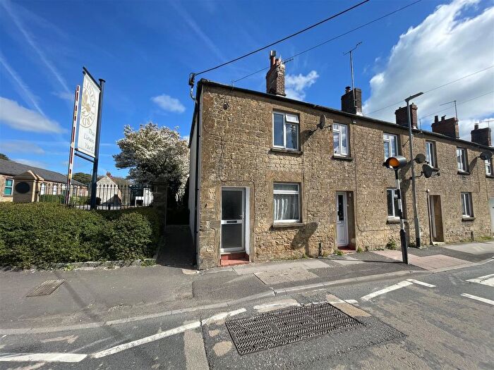 2 Bedroom End Terrace House For Sale In South Street, Crewkerne - No Onward Chain, TA18