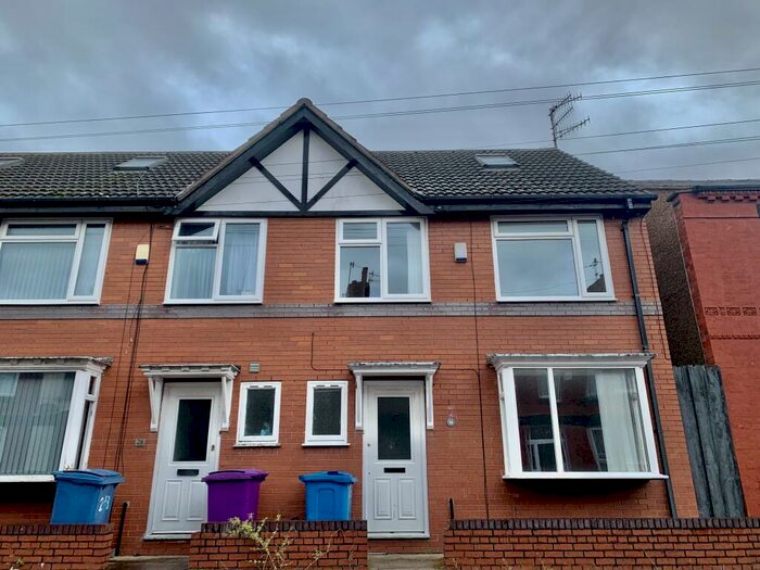 4 Bedroom Semi-Detached House To Rent In Belper Street, L19