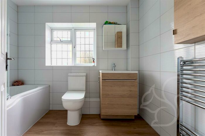 4 Bedroom Detached House For Sale In Richmond Road, West Mersea, CO5