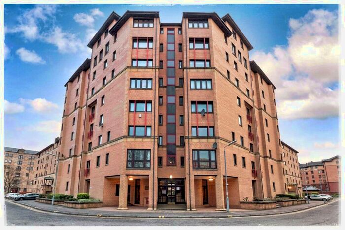 2 Bedroom Apartment To Rent In Parsonage Square, Merchant City, G4
