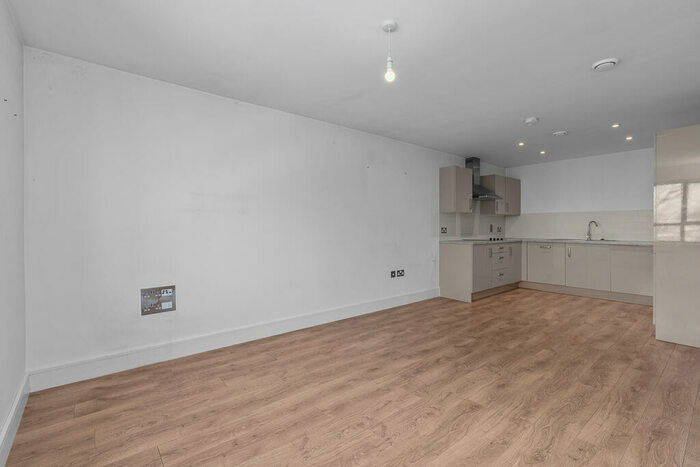 2 Bedroom Apartment To Rent In Bradbury Apartments, Darbyshire Road Aldershot, GU11