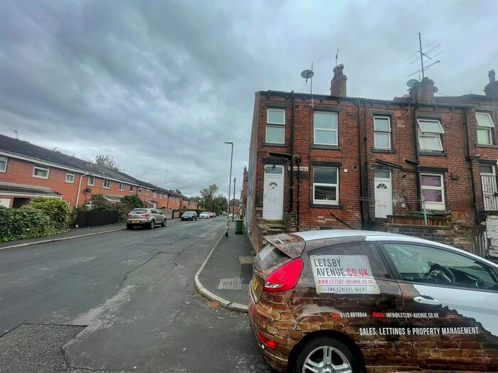 2 Bedroom Property To Rent In Cobden Avenue, Leeds, LS12