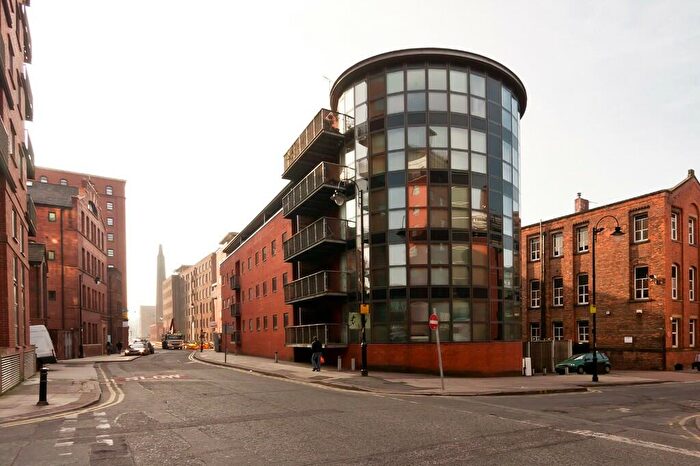 2 Bedroom Apartment To Rent In The Foundry, A Lower Chatham Street, Southern Gateway, M1