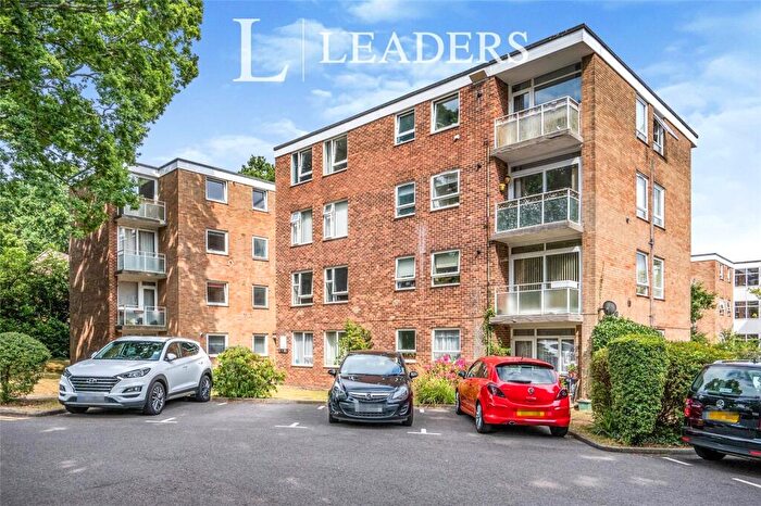 2 Bedroom Apartment For Sale In Coxford Road, Southampton, Hampshire, SO16