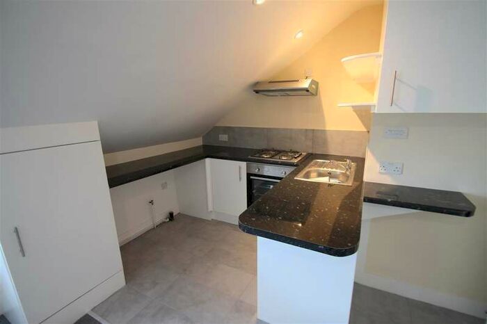 1 Bedroom Apartment To Rent In Carisbrooke Road, St Leonards On Sea, TN38