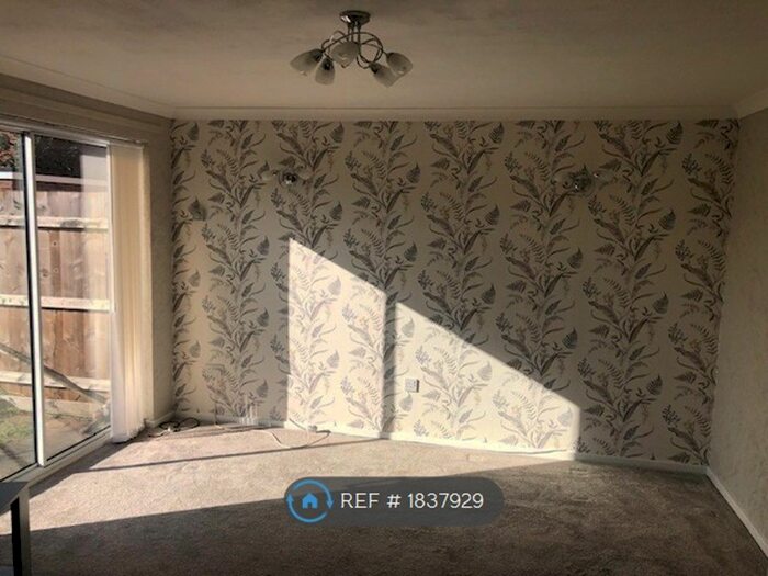 2 Bedroom Terraced House To Rent In Tulip Walk, Birmingham, B37