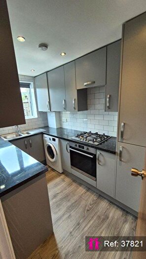 1 Bedroom Flat To Rent In Shaw Hall Bank Road, Oldham, OL3