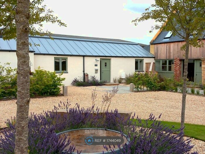 1 Bedroom Bungalow To Rent In Sturt Farm Courtyard, Burford, OX18