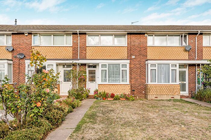 2 Bedroom Terraced House For Sale In Pevensey Close, Isleworth, TW7