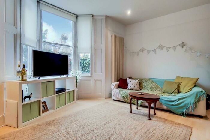 1 Bedroom Flat To Rent In Tufnell Park Road, Tufnell Park, London, N7