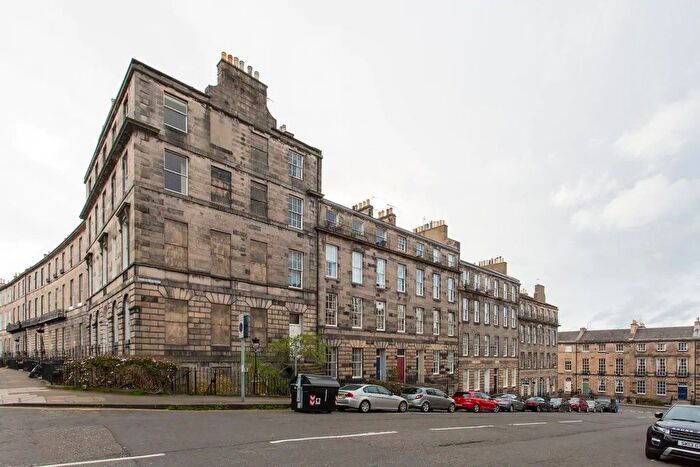 3 Bedroom Flat To Rent In Nelson Street, New Town, Edinburgh, EH3