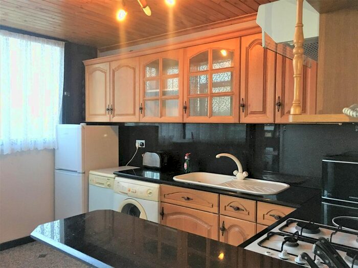 3 Bedroom Flat To Rent In Vauxhall Bridge Road, London, SW1V