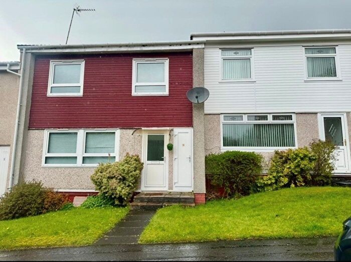 3 Bedroom Property To Rent In Troon Court, Glasgow, G75