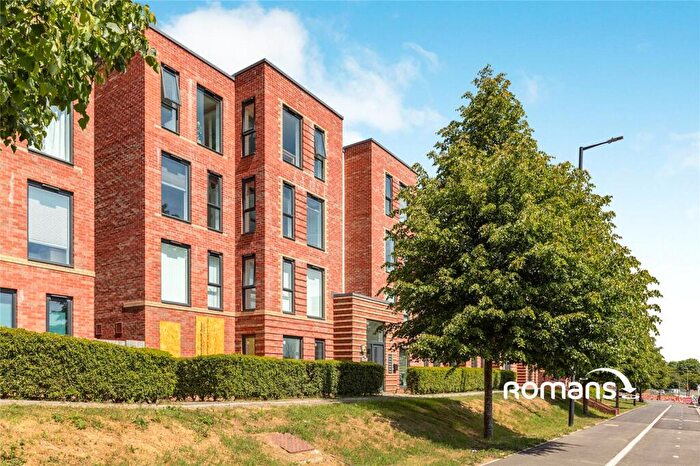 2 Bedroom Flat To Rent In Hengrove Way, Bristol, BS4