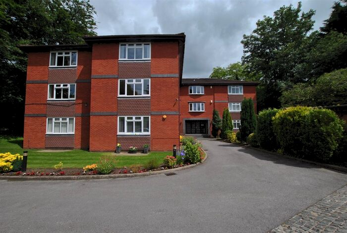 2 Bedroom Flat To Rent In Woodbourne Road, Sale, M33