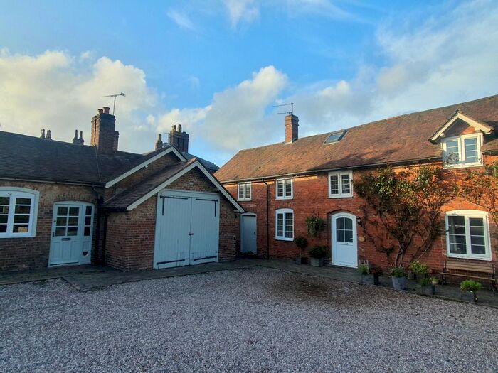 1 Bedroom Flat To Rent In The Incline, Lilleshall, Newport, TF10