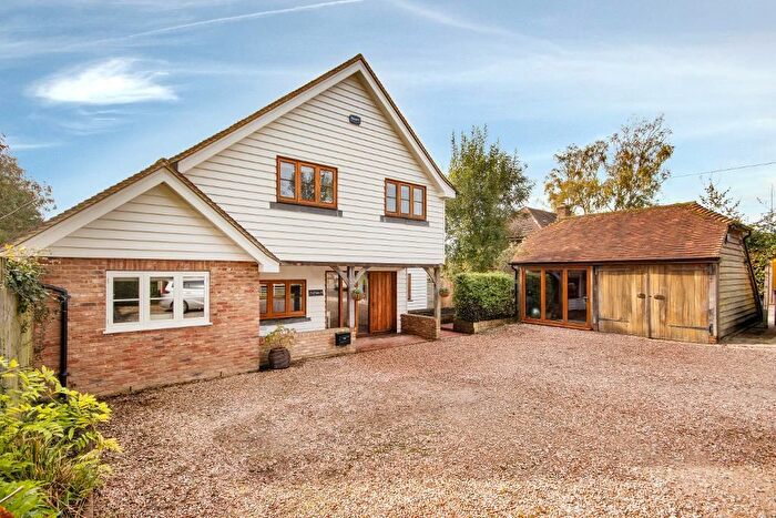 4 Bedroom Detached House For Sale In Rye Road, Sandhurst, Kent, TN18