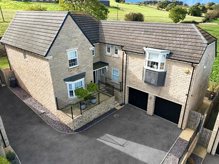 5 Bedroom Detached House For Sale In Church Drive, Hoylandswaine, S36