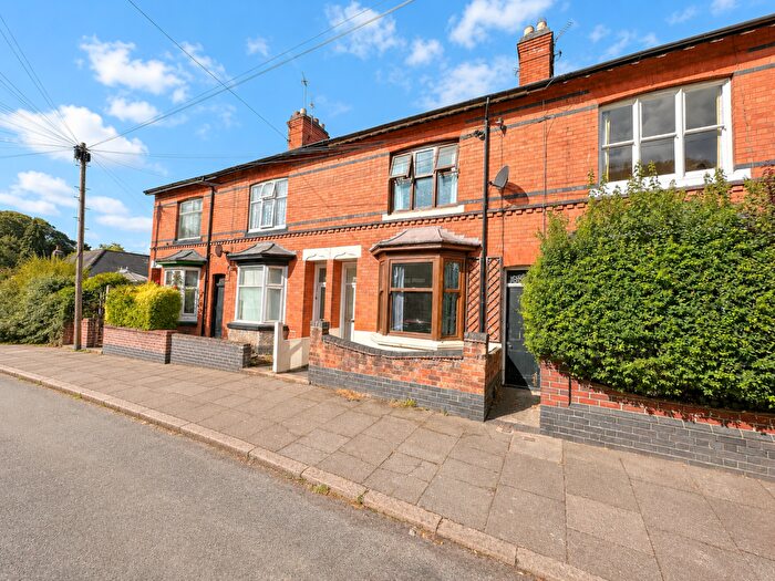3 Bedroom Town House For Sale In Dulverton Road, West End, Leicester, LE3