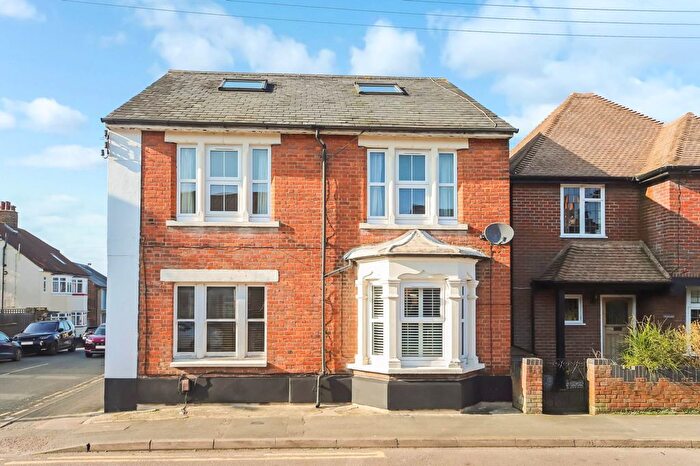 1 Bedroom Flat For Sale In Queen Street, Tring, HP23