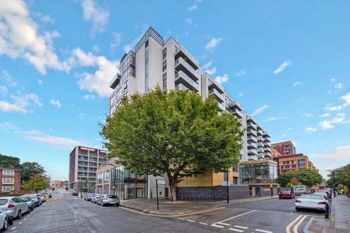 3 Bedroom Flat To Rent In Zest House, The Vibe, Beachwood Road, Dalston, London, E8