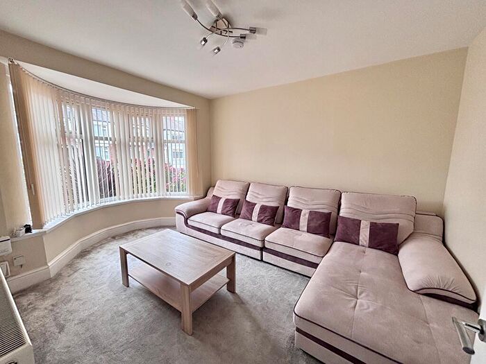 3 Bedroom Terraced House To Rent In Chanterlands Avenue, Hull, HU5