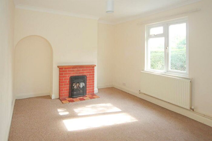 2 Bedroom Semi-Detached House For Sale In Dullingham Road, Newmarket, CB8