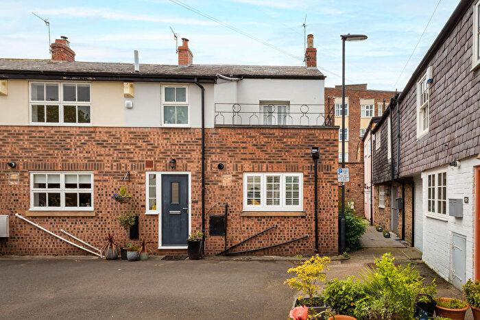2 Bedroom Terraced House For Sale In East Front, Brandling Place, Jesmond, Newcastle Upon Tyne, NE2