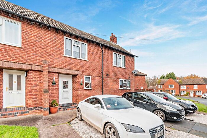 4 Bedroom Semi Detached House For Sale In The Woodlands, Nuneaton, CV10