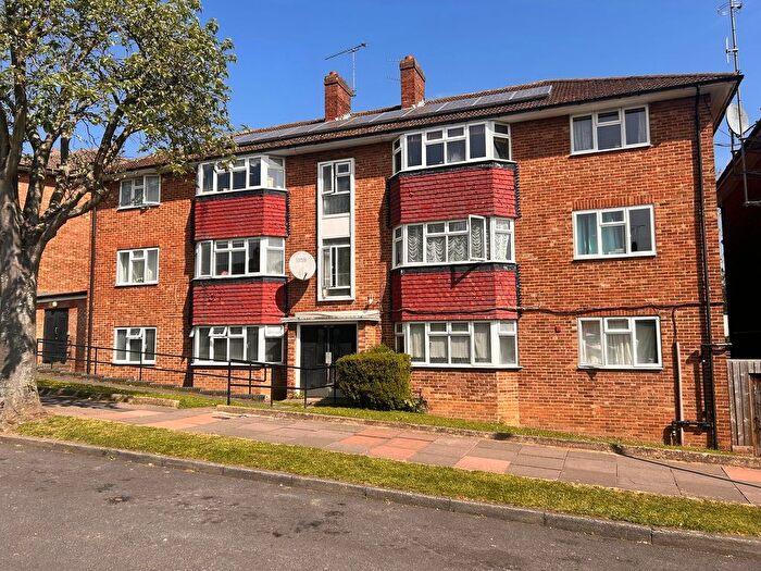 2 Bedroom Flat To Rent In Maylands Drive, Sidcup, DA14