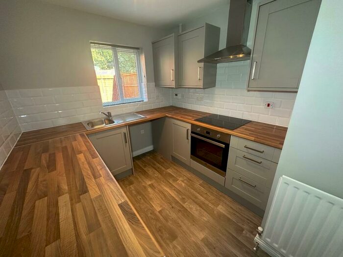 2 Bedroom Semi-Detached House To Rent In Autumn Road, Leicester, LE2