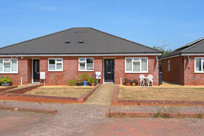 2 Bedroom Semi-Detached Bungalow For Sale In Bridge Road, Desborough, Kettering, NN14