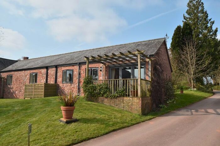 2 Bedroom Bungalow For Sale In Nynehead, Wellington, TA21
