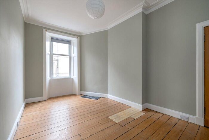 2 Bedroom Apartment To Rent In Easter Road, Edinburgh, Midlothian, EH6