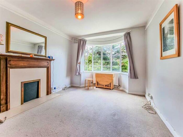 1 Bedroom Flat To Rent In Wyke Road, Raynes Park, SW20