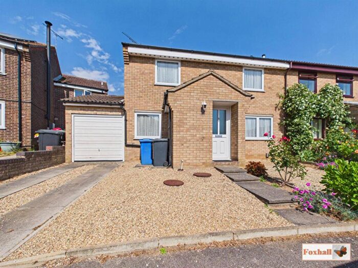 3 Bedroom Semi Detached House For Sale In Braziers Wood Road, Ipswich, IP3